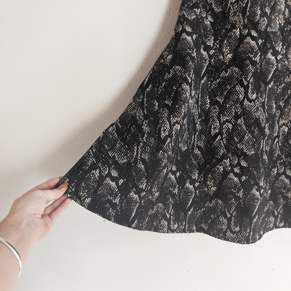 Express Snakeskin Print Strapless Dress with Gold - Picture 5 of 6